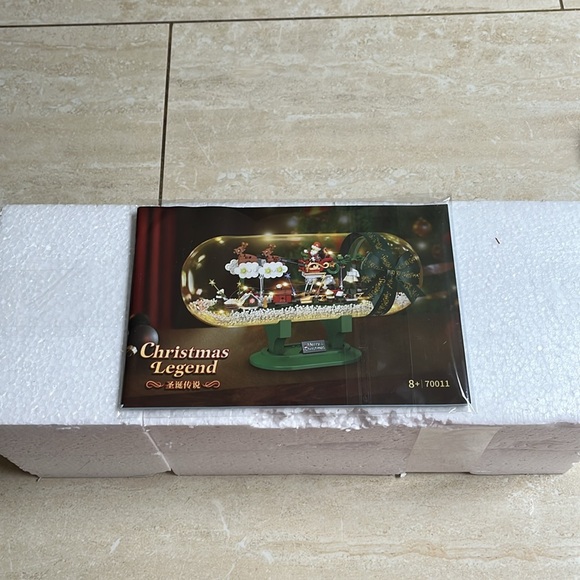 NIB Christmas Legend Building Blocks Kit, Santa Sleigh Collectible Display - Picture 5 of 12